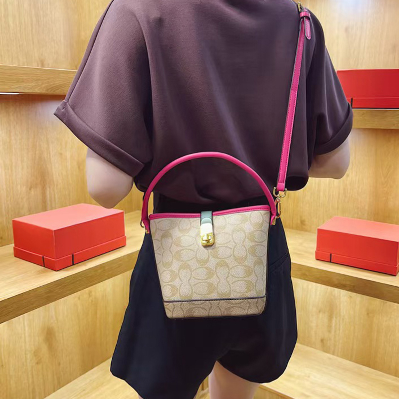 Mirror Quality tote bag Bucket bag designer handbag women totes Handmade Bucket bag classic cowhide purse Lock bag qqq