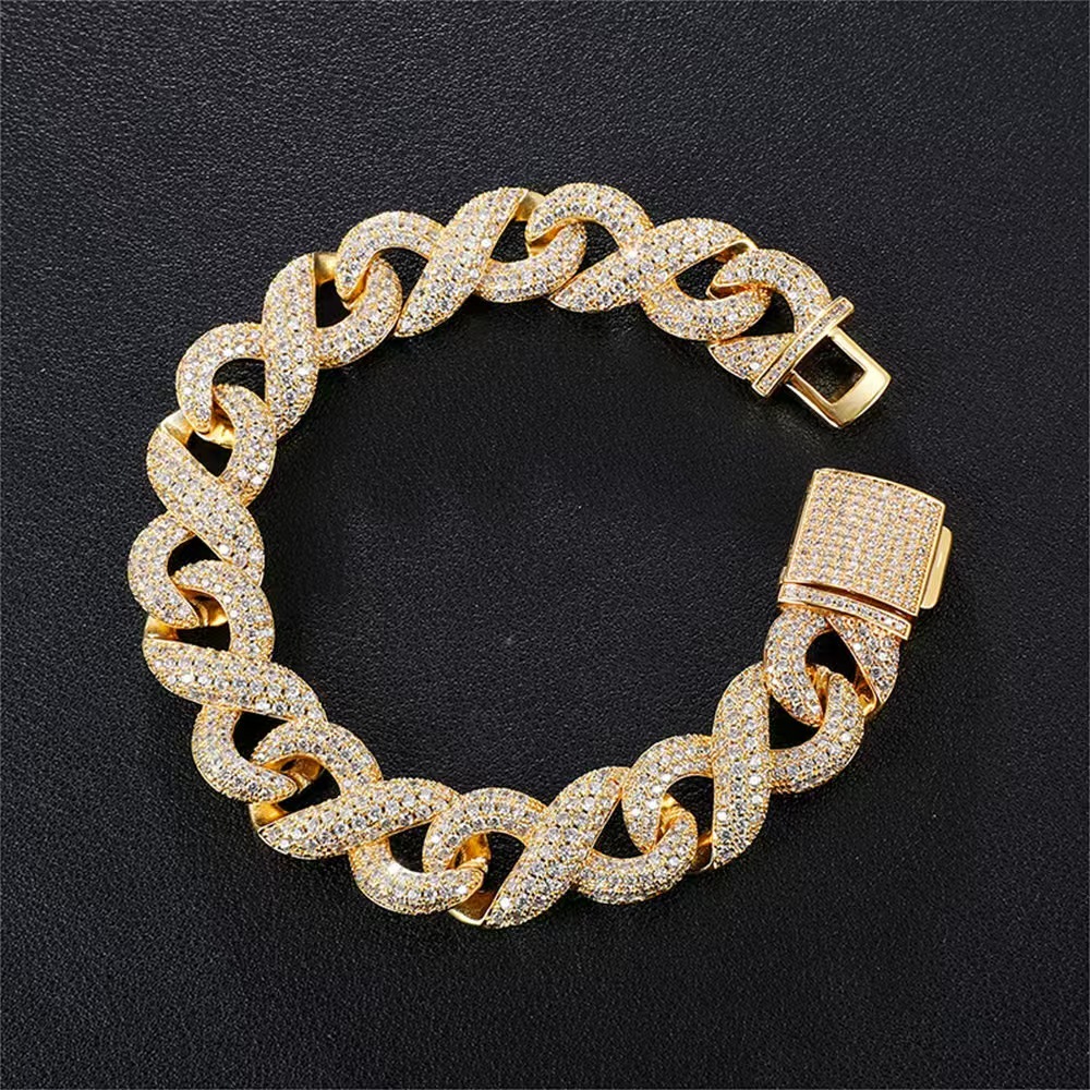 Designer necklace 13mm wide, Moissanite VVS material. Hip-hop rap necklace. Suitable for daily wear. As a birthday gift. Free delivery to your doorste