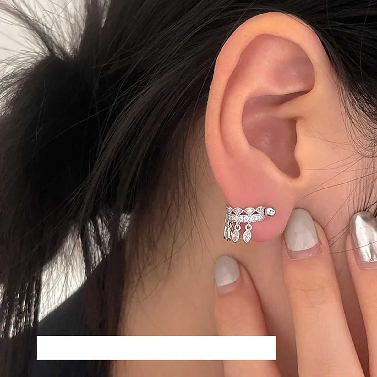 1pcs New Style Stainless Steel Ear Piercing Stud Earrings for Women Hollow Tassel Cartilage Helix Screw Back Earring XJ250722