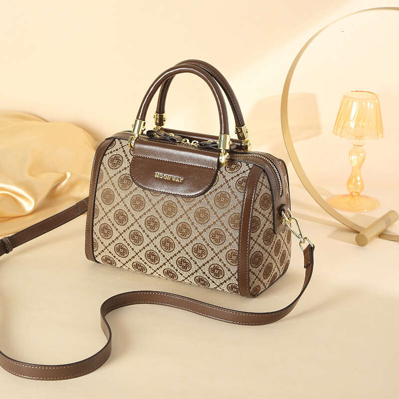 Luxury bag Designer Women's Boston Handbag Pillow Large Capacity Fashion Versatile Trendy Single Shoulder Crossbody Bag