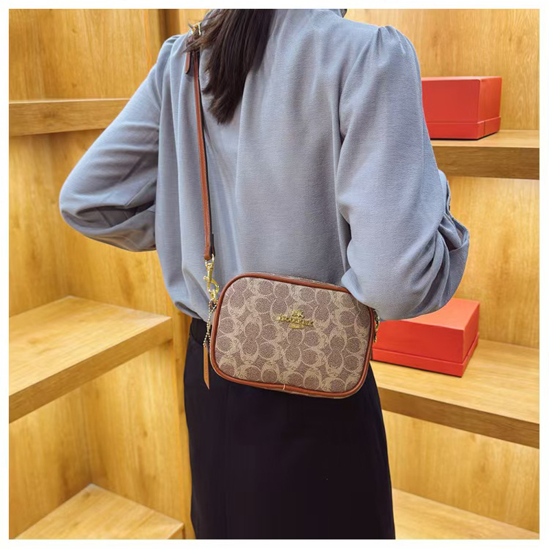 Designer Camera bags High Quality Leather Wallet Women Classic Black Shoulder bag Tassel Charm Metal Decoration