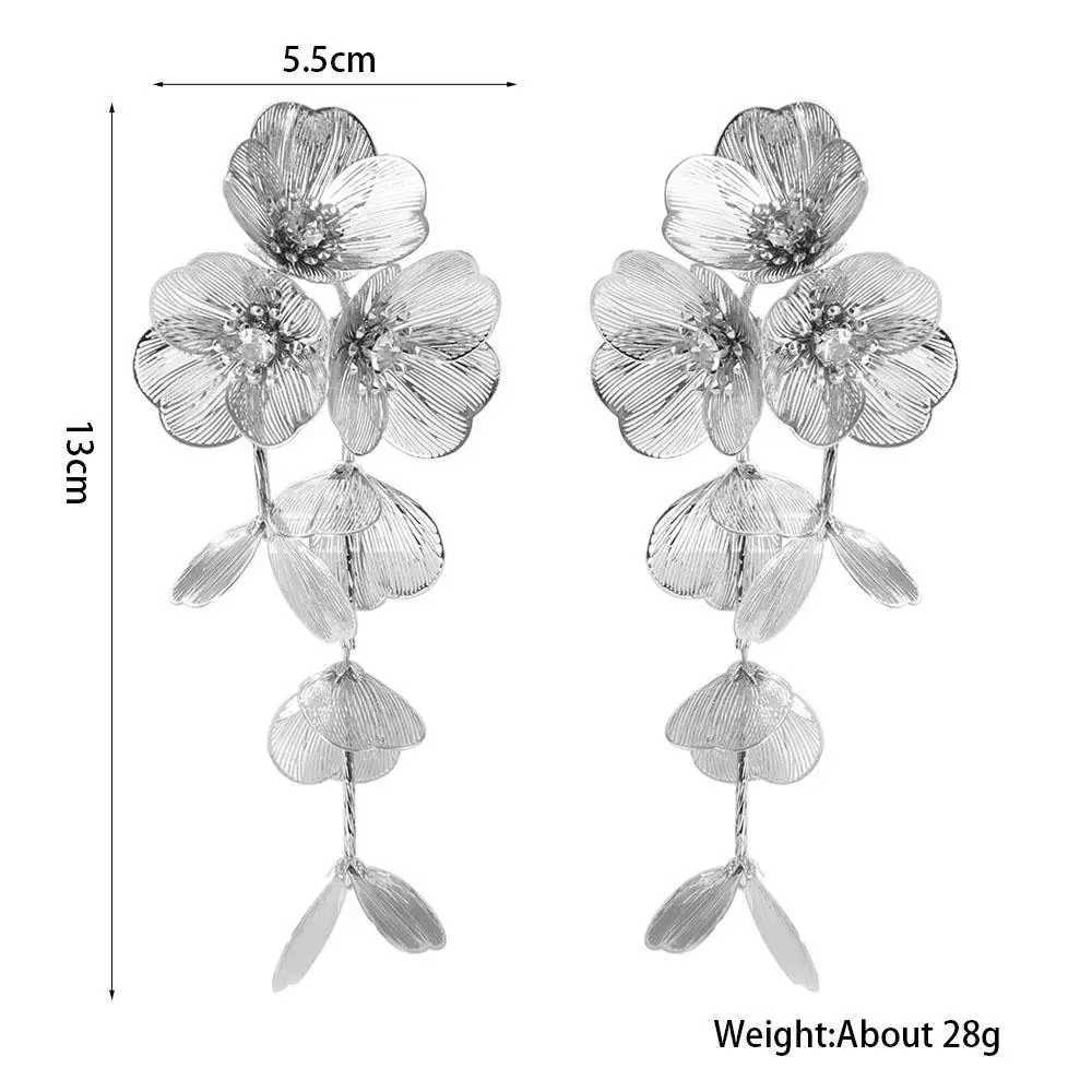 Exaggerated Big Flower Long Tassel Earrings Light Luxury Temperament Women Earrings Advanced Sense Metal Stud Earrings Wedding XJ250722