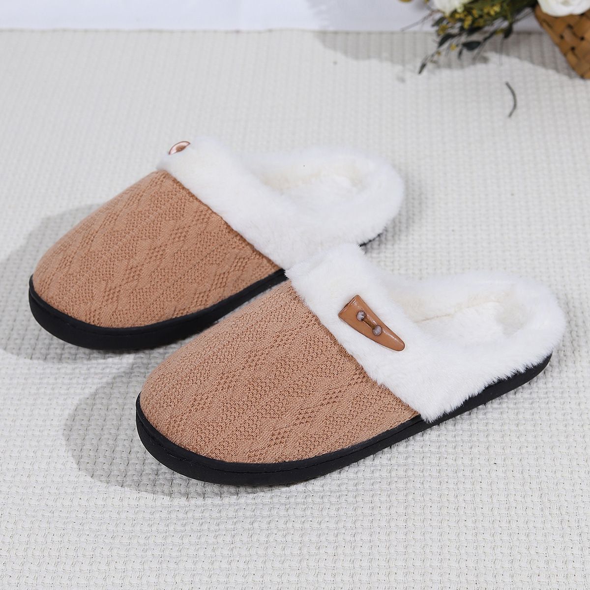 Winter Fleece Lined Indoor Home Use Thick Sole Warm Cotton Slippers