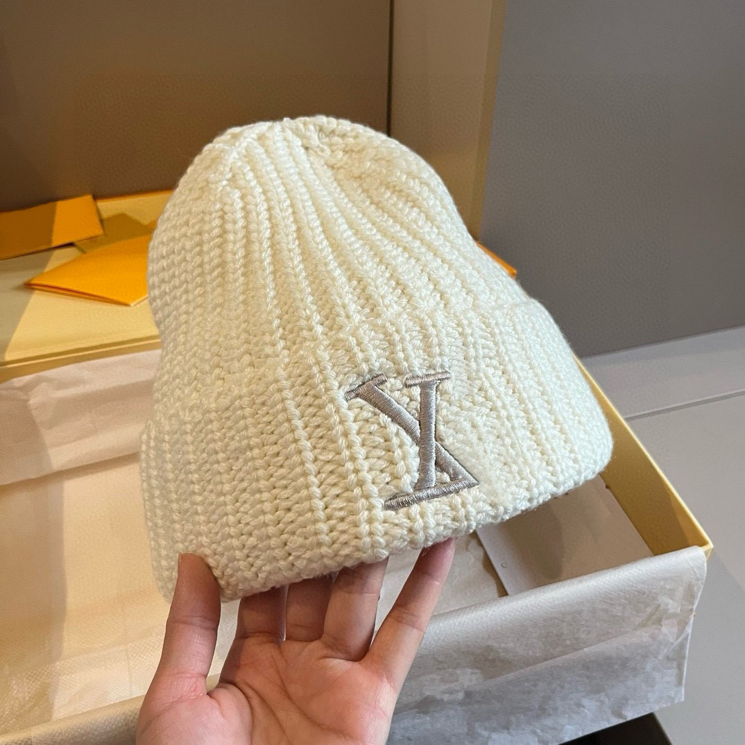 Luxury beanie designer square plaid knit skull cap winter wool warm brimless hats for men letter jacquard versatile temperament bonnet