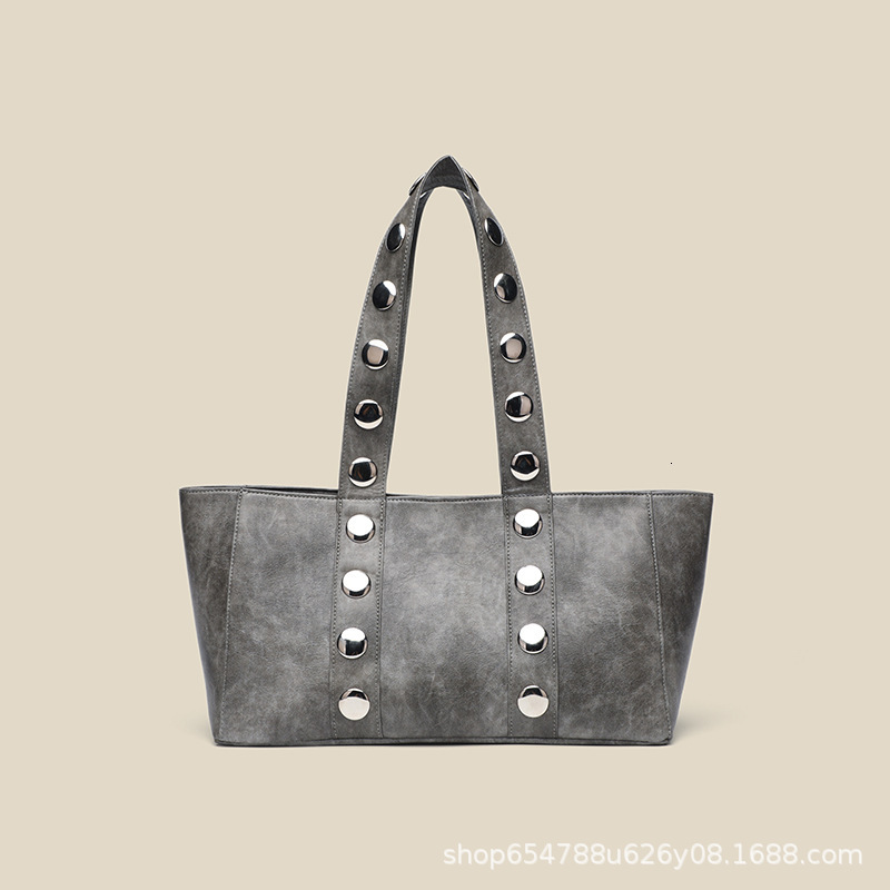 2025 Summer new women's crossbody bag niche rivet armpit bag new oil wax leather handbag elegant commuting women's shoulder bag women's