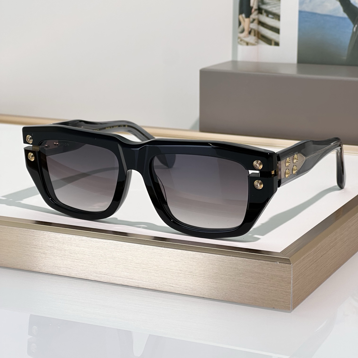 Fashion Sunglasses For Men Women EMIT TER-TWO DTS445 Eyewear Designers Trendy Outdoor drive-in Beach Style Anti-Ultraviolet Square Full Frame Goggles With Box 445