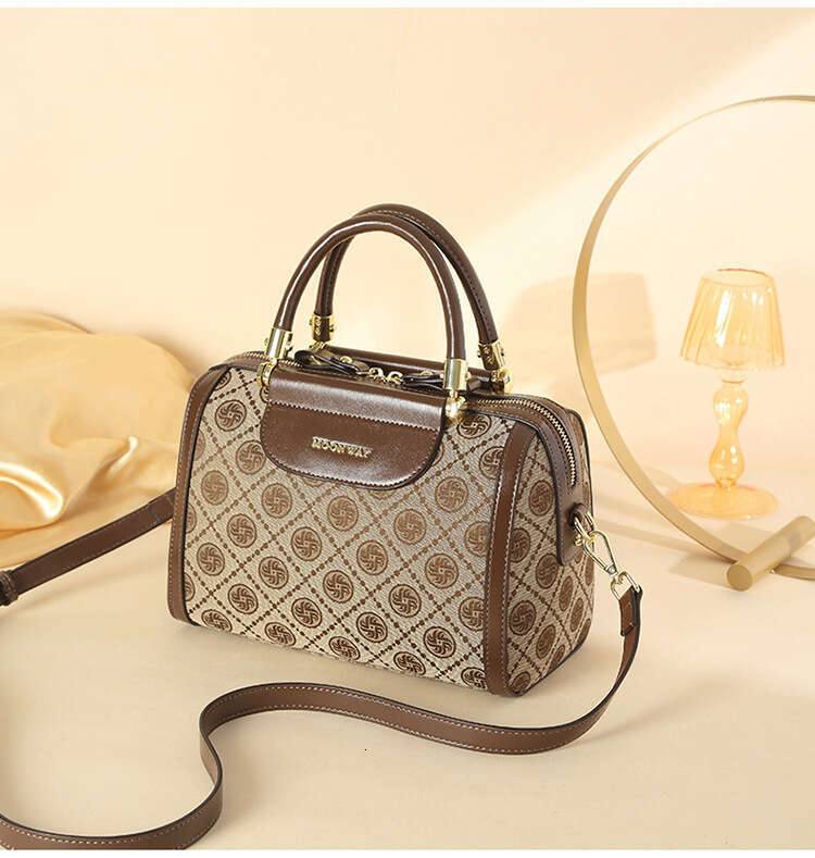 Luxury bag Designer Women's Boston Handbag Pillow Large Capacity Fashion Versatile Trendy Single Shoulder Crossbody Bag