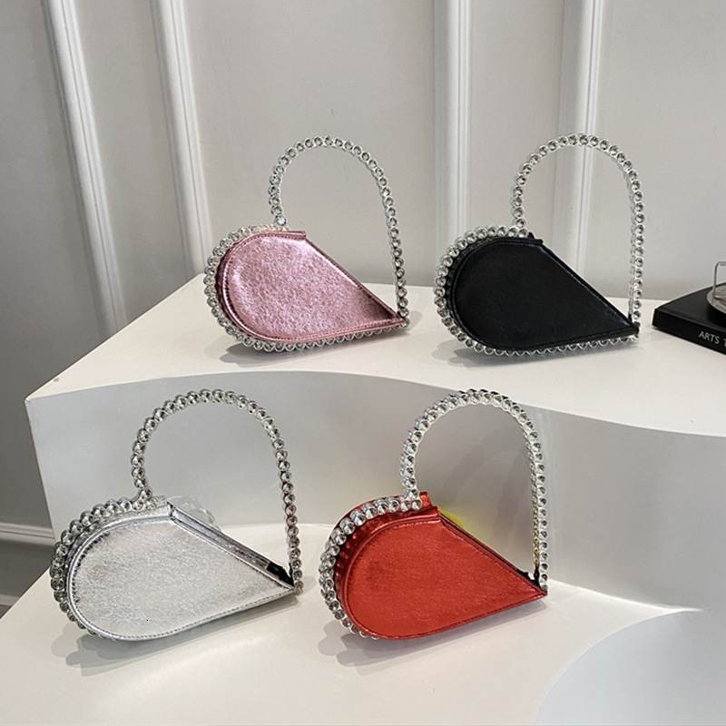 Summer women's New Women's Shoulder Bag Summer New Heart shaped Diamond Handbag Fashion Women's Banquet Bag Handbag New Designer Luxury