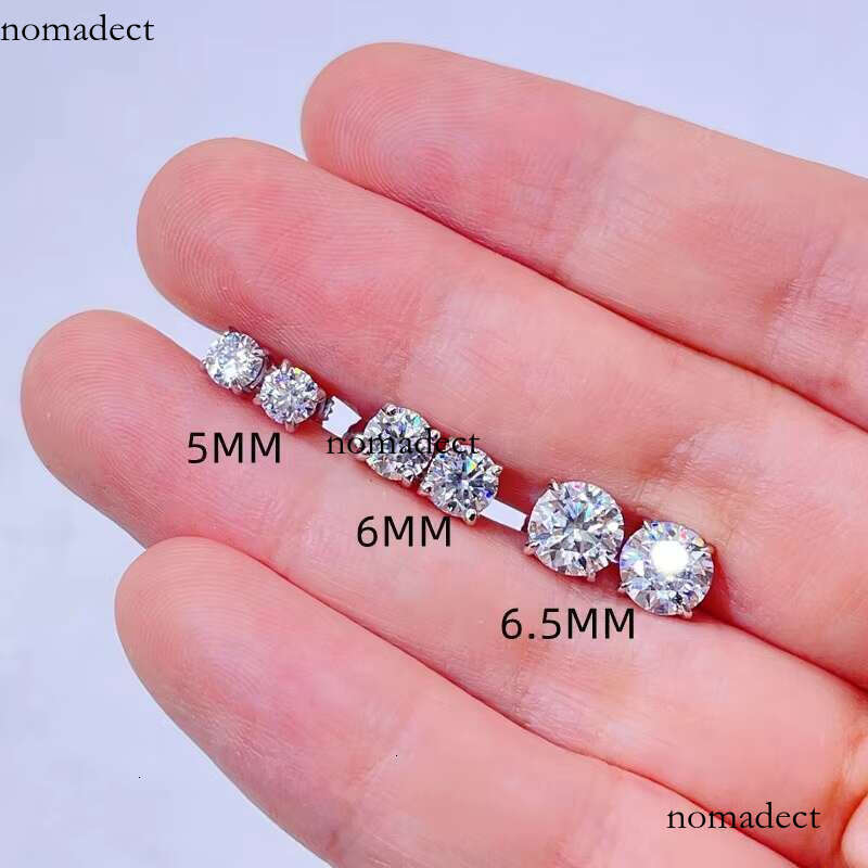 Classic Design Sterling Sier Screw Back GRA Certificated Dia Moissanite Stud Earrings