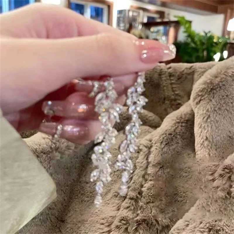 2023 New Silver Male Zircon Tassel Long Earrings For Women Shiny Crystal Wedding Statement Drop Earring Party Jewelry Gift XJ250722