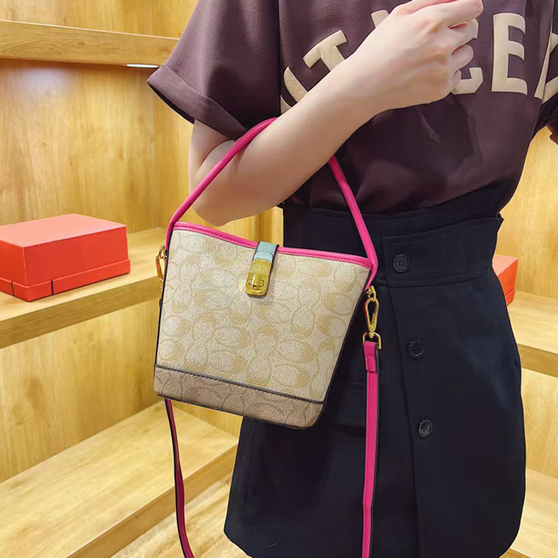 Mirror Quality tote bag Bucket bag designer handbag women totes Handmade Bucket bag classic cowhide purse Lock bag qqq