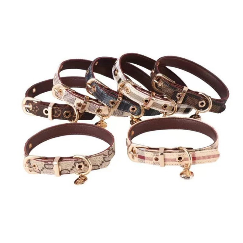 Old flower leather pet collar Teddy Schnauzer dog walking strong neck trendy brand printed collar suitable for small and medium dogs