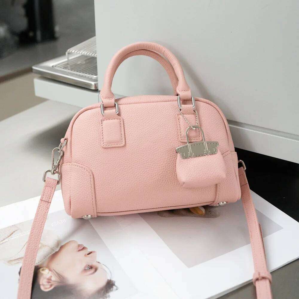 2025 New Tote Bag Fashion Ladies Cowhide Shoulder Or Crossbody Bags Small Genuine Leather Handbag Woman