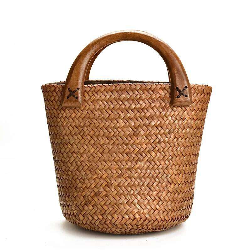 Handmade Wood Handle Straw Vintage Woven Handbags Seaside Vacation Rattan Bucket Bag City Bag
