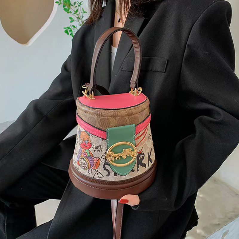 Cone bag Designer Bag Shoulder Bag Luxury Bag Crossbody Purse Designer temperament graffiti cylindrical everything stylish single shoulder crossbody b