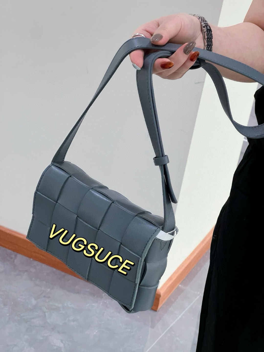 luxury handbags designer bag shoulder crossbody bag 2025 Crossbody Purse Ladies Fashion Bag High Quality Leather bag Pure leather bag messenger bag