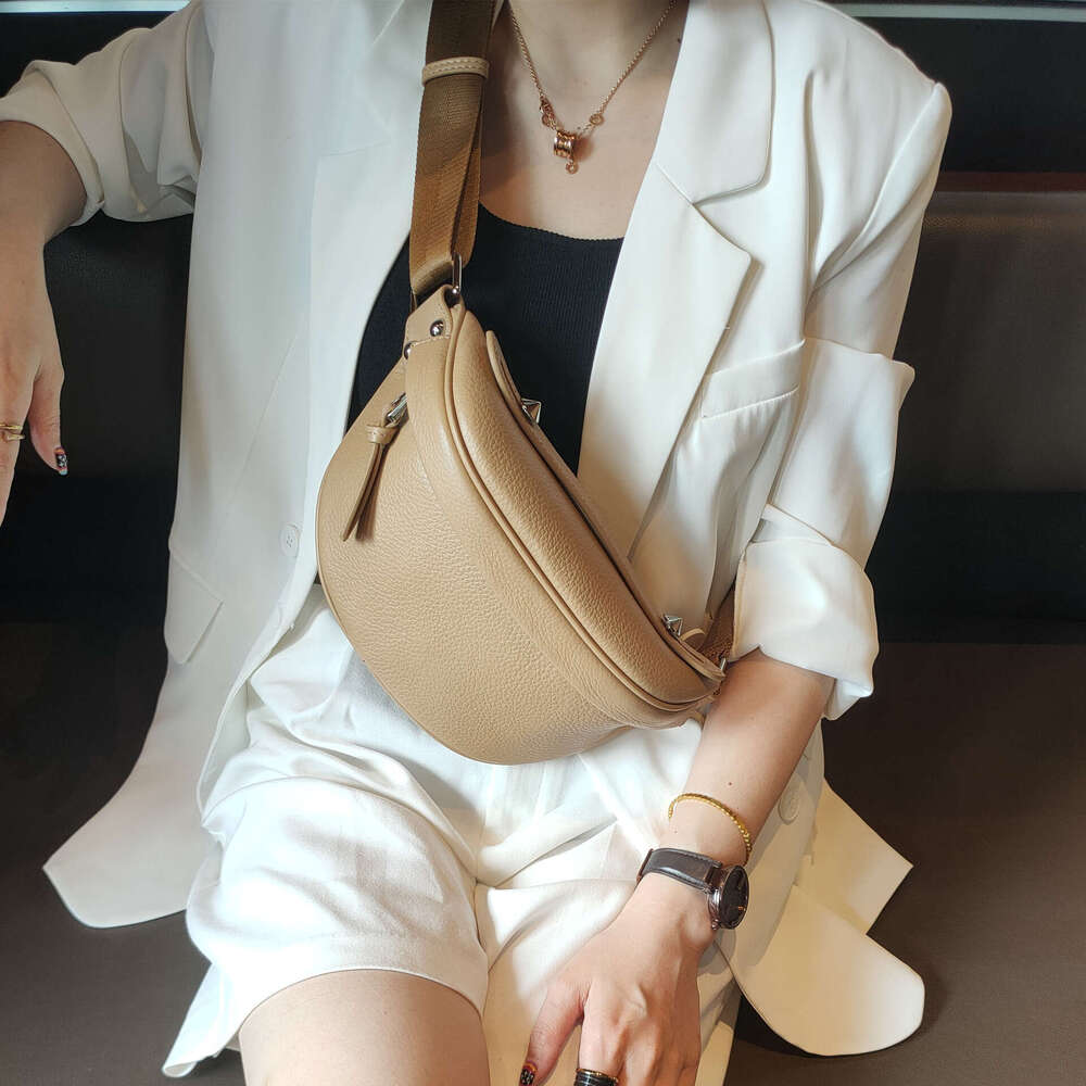 for Women New Casual Chest Simple Crossbody Top Layer Cowhide Soft Party Bag Fashion Versatile designer bag
