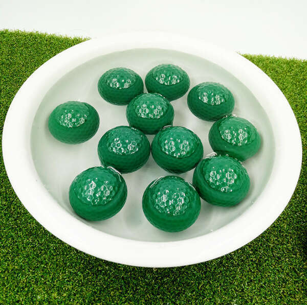 Golf balls can float on the water surface. Practice with two layers of float balls with a diameter of 42 in a box of 10