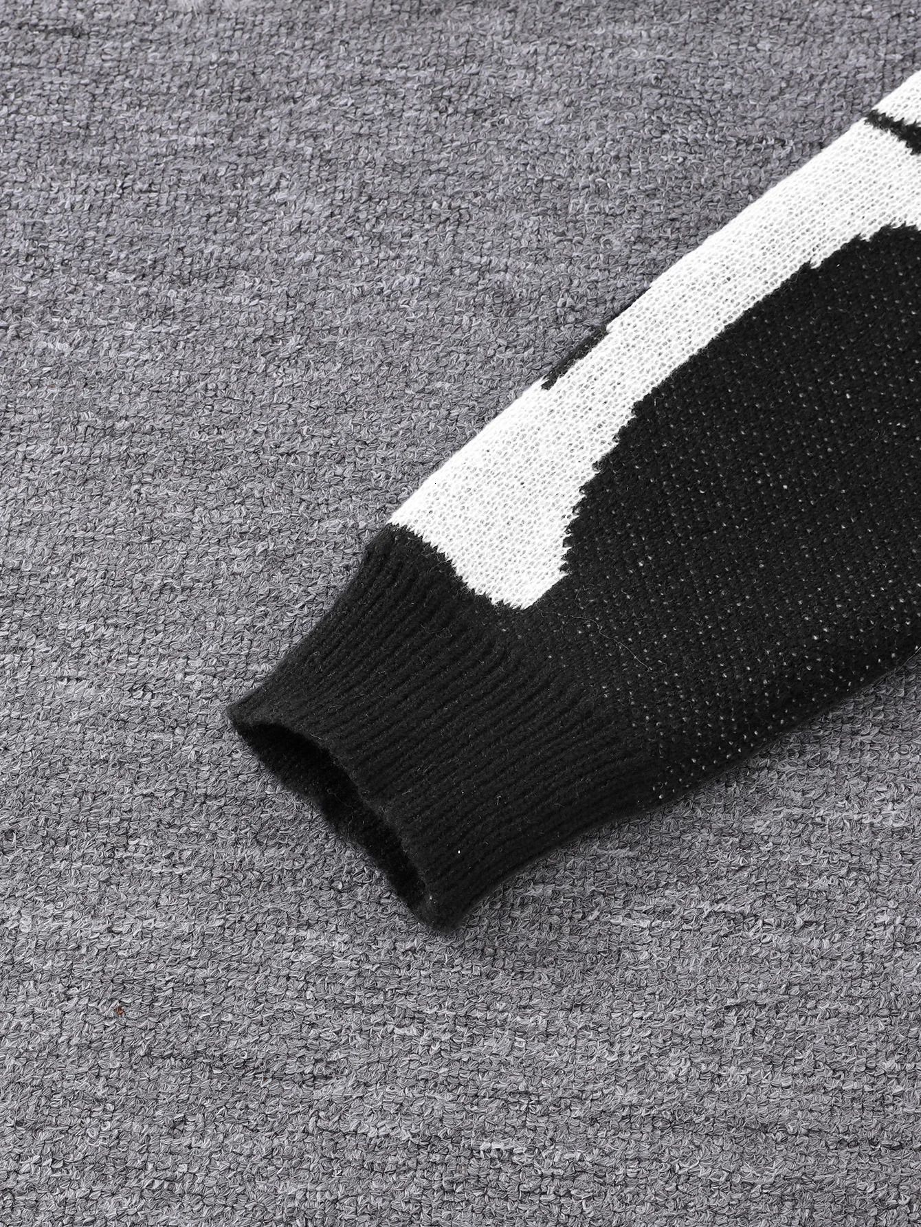 Autumn and Winter Backbone Jacquard Pattern Pullover Sweater Casual Round Neck Knitted Mens Pullover 250717
