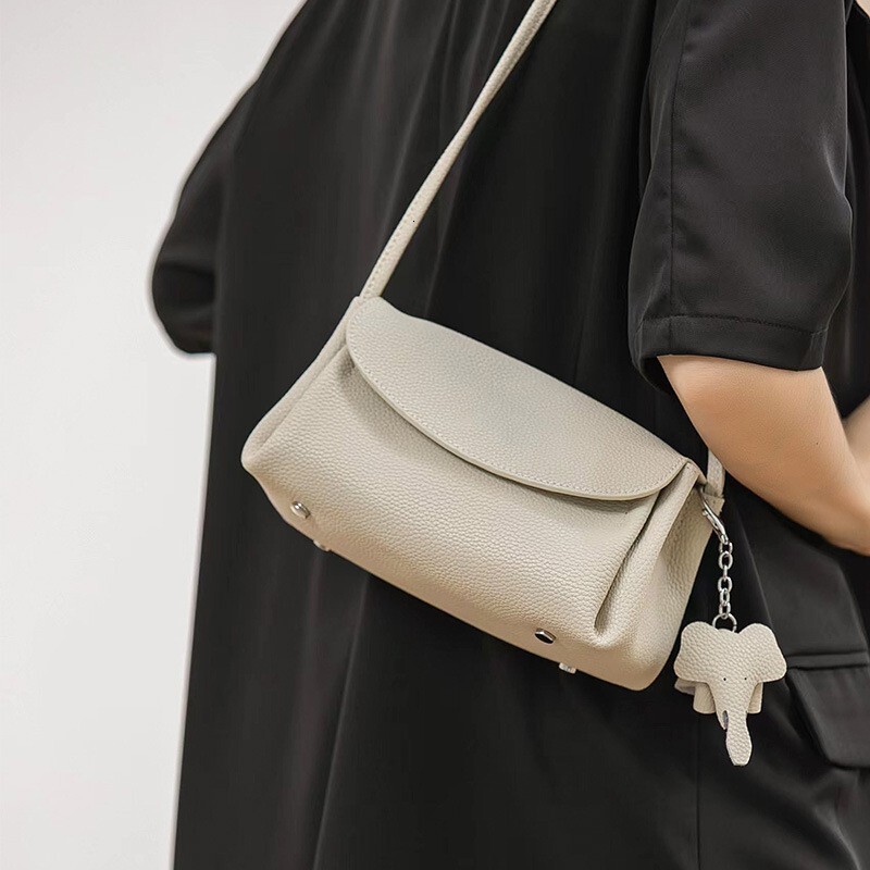 Summer new women's women's crossbody bag casual storage bag new designer bag niche commuting women's shoulder bag new lychee patterned 