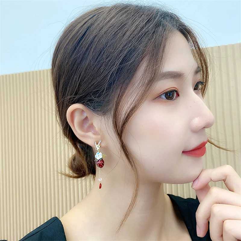 Korean Style Flower Cute Animal Rabbit Dangle Earrings For Women Sterling Silver Zircon Bee Asymmetrical Tassel Earring Party Jewelry XJ250722