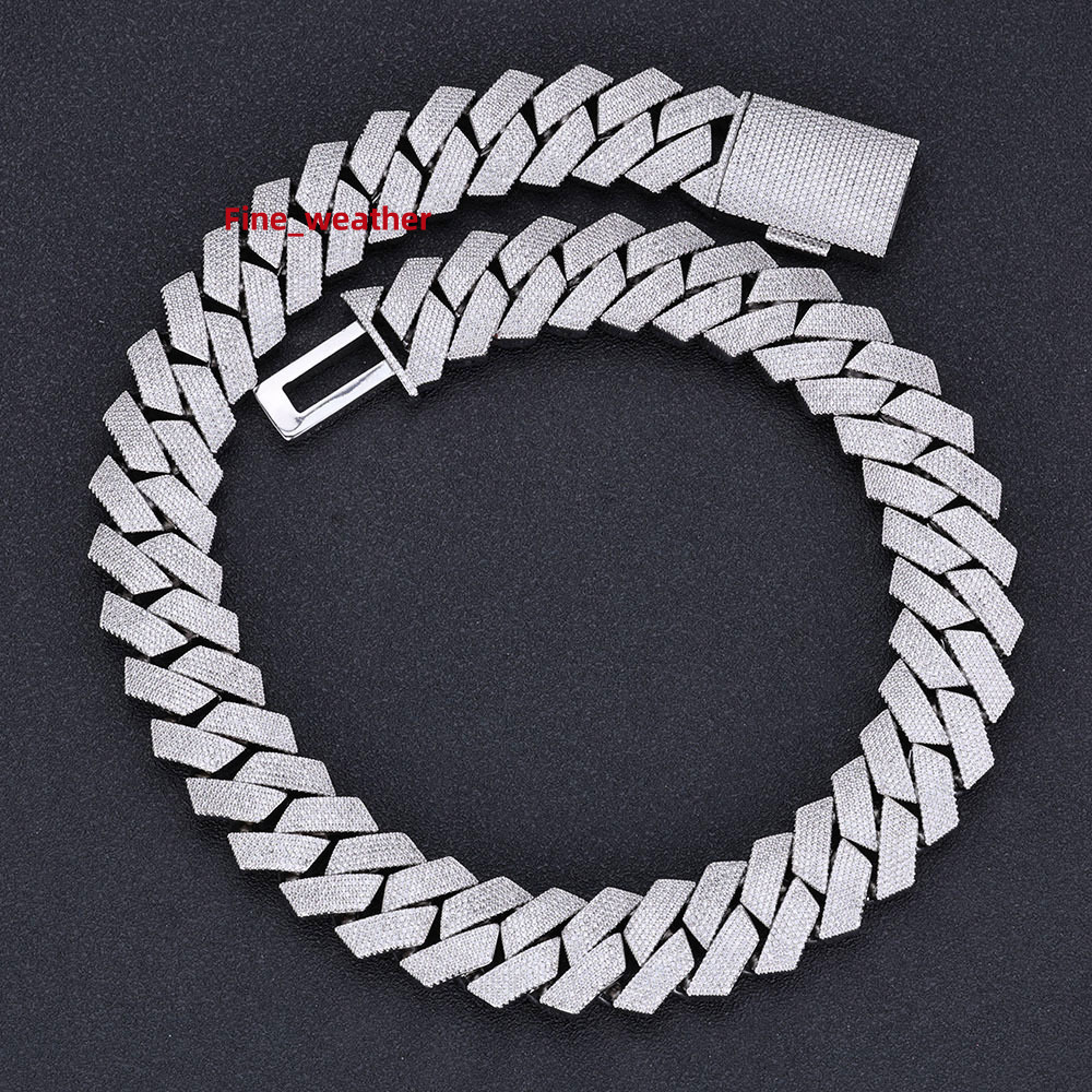 Hot Sale Custom Moissanite Jewelry 36mm Silver Plated Chunky Cuban Link Chain with Certified Moissanite Cross Necklace
