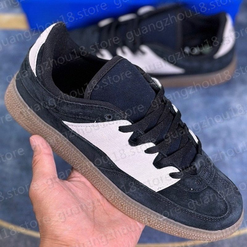 (go off picture not the description) Fashion Designer Sneakers Women Men's Running Shoes Outdoor Sports Casual Shoes 32068