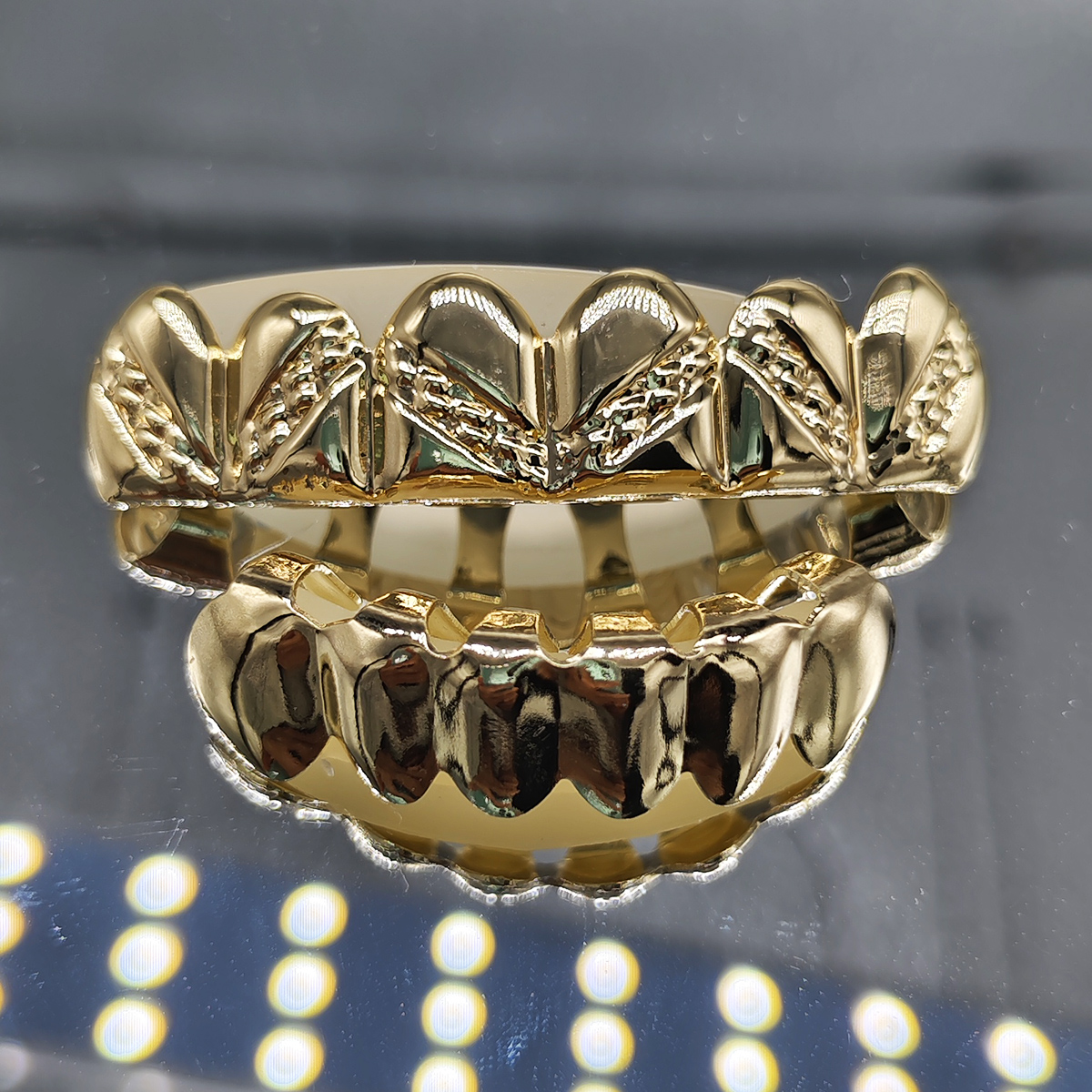 18K Real Gold Braces Punk Hip Hop Teeth Grillz Dental Mouth Fang Grills Up Bottom Tooth Cap Cosplay Party Rapper Jewelry Gifts Wholesale