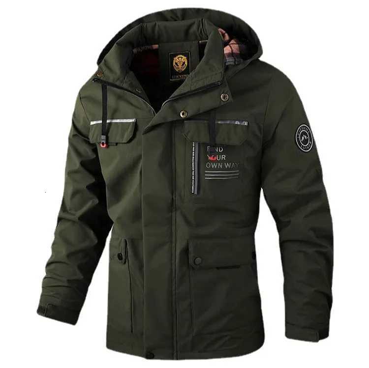 Fashion Mens Casual Windbreaker Jackets Hooded Jacket for Men Waterproof Outdoor Soft Shell Winter Coat Clothing Warm Fleece Thick W250722