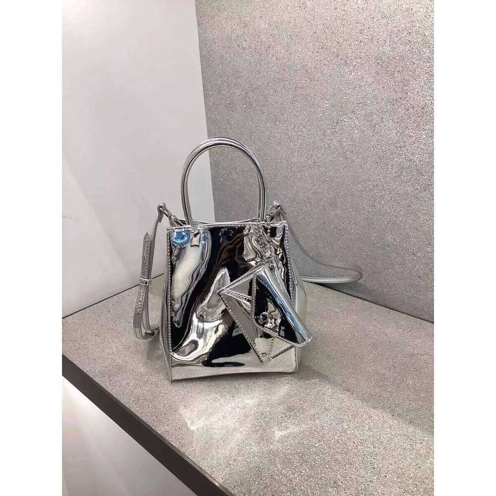 Folded Pure Color Sier Handbag Faionable Small Square Crossbody Paper Sli Trendy Tote Bag for Women