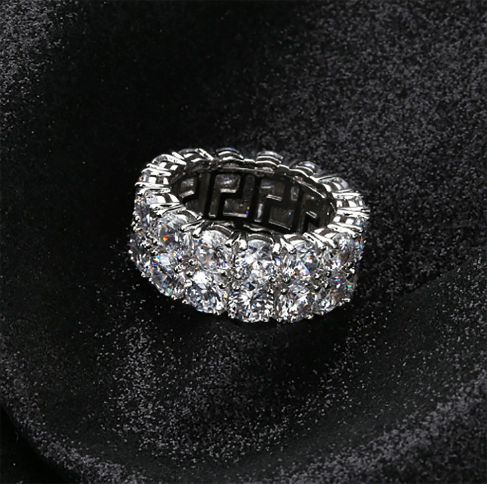 High-Shine Unisex Designer Jewellery Collection Featuring Exquisite Cut Crystals