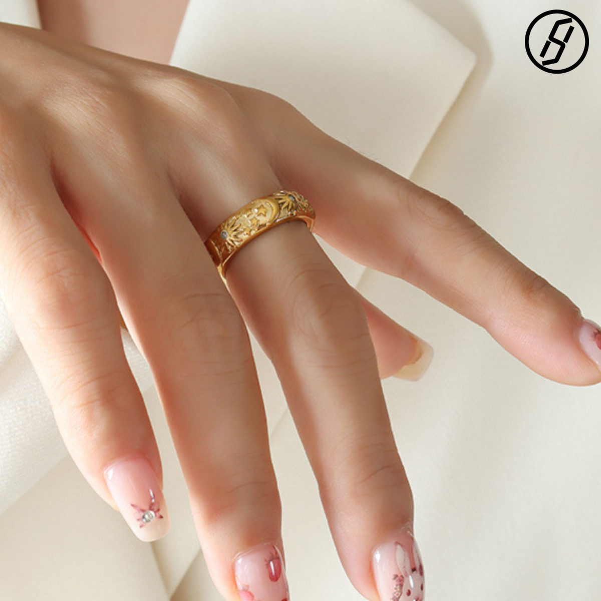 Retro design palace style inlaid zircon embossed sun moon ring titanium steel plated 18K gold men and women ring women designer ring free shipping