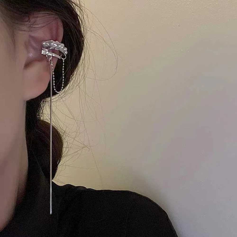 Delicate Tassel Clip Earrings Female Buckle Ear Cuff No Piercings Fake Cartilage Ear for Women 2024 Fashion Jewelry Gifts XJ250722