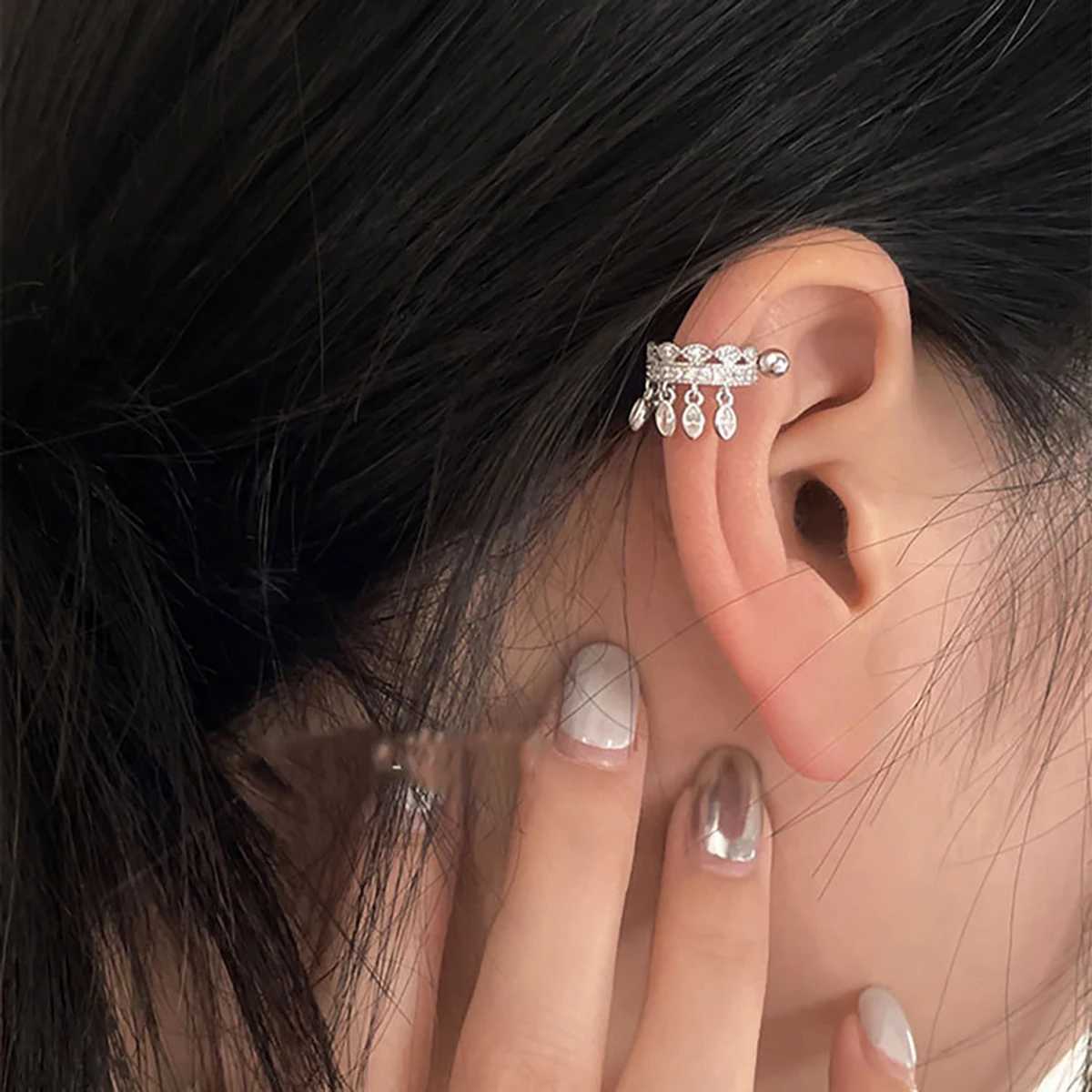 1pcs New Style Stainless Steel Ear Piercing Stud Earrings for Women Hollow Tassel Cartilage Helix Screw Back Earring XJ250722