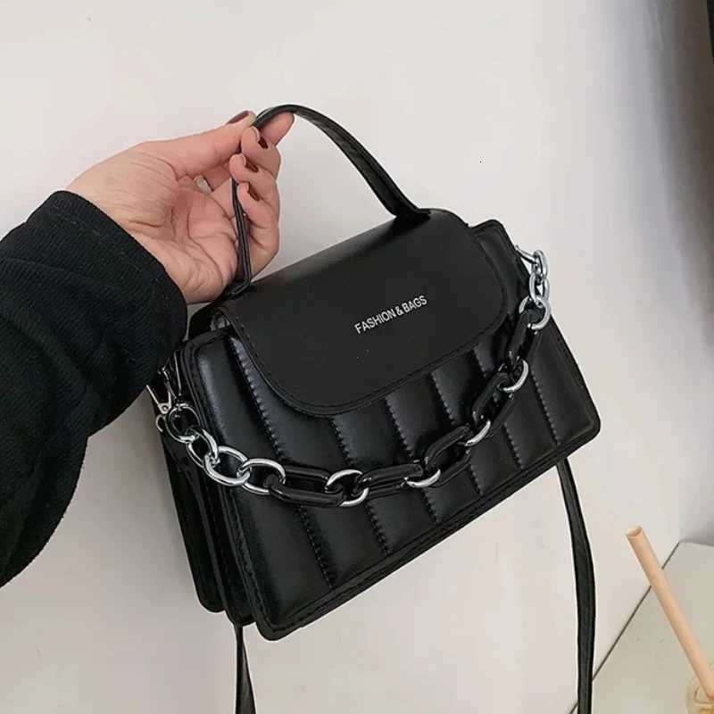 New Chains Shoulder Bag Women Solid Color Crossbody Bag Designer Ladies Messenger PU Leather Handbag Luxury Top-handle Bag XJ250704