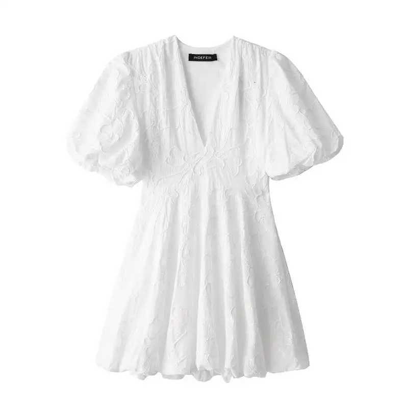 2025 Womens New Embroidered Dresses Summer Fashion Slim V-neck Ele Vacation Mini Womens Dress Youth Street Party Dress XJ250722
