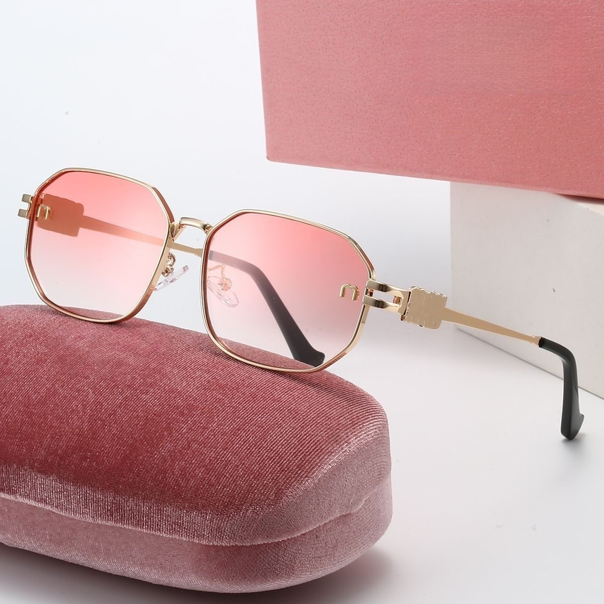 Fashion Designer Sunglasses Luxury Sunglasses polaroid lens designer womens Mens Goggle senior Eyewear For WomeVintage Metal Sun Glasses n eyeglasses