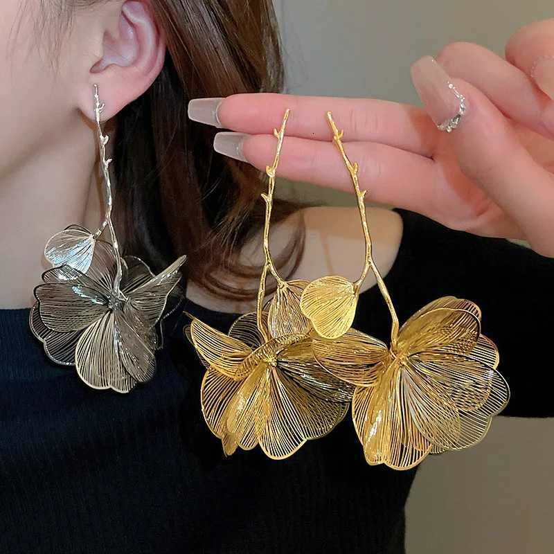 Fashion Rhinestone Flower Pendant Long Tassel Earrings For Women Trendy Exaggerated Hanging Earring Party Jewelry Accessories XJ250722