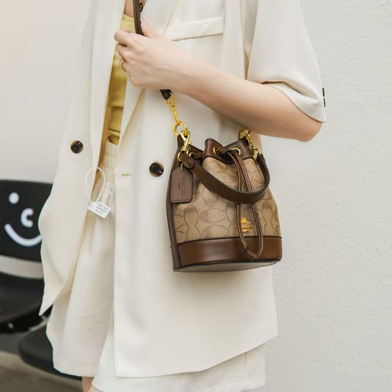 10A Designer bag Shoulder Bag Luxury Bag Crossbody Purse Designer Fashionable Drawstring Bucket Versatile Single Shoul der Handheld Crossbody Bag tote