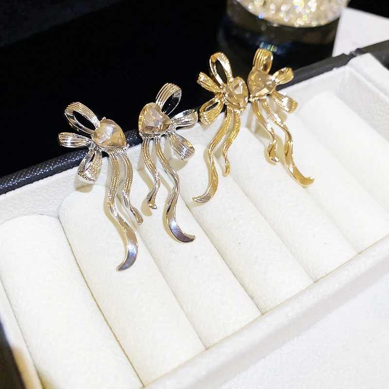 New Trend Waved Bowknot Dangle Earrings for Women Metal Tassel Statement Long Drop Earrings Womens Earrings 2024 XJ250722