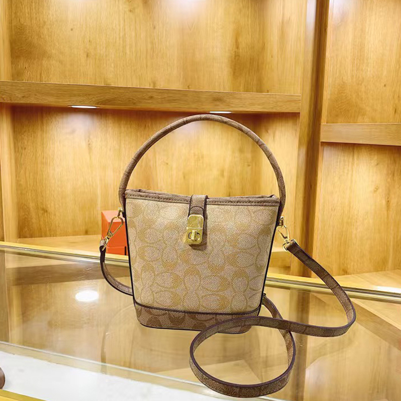 Mirror Quality tote bag Bucket bag designer handbag women totes Handmade Bucket bag classic cowhide purse Lock bag qqq