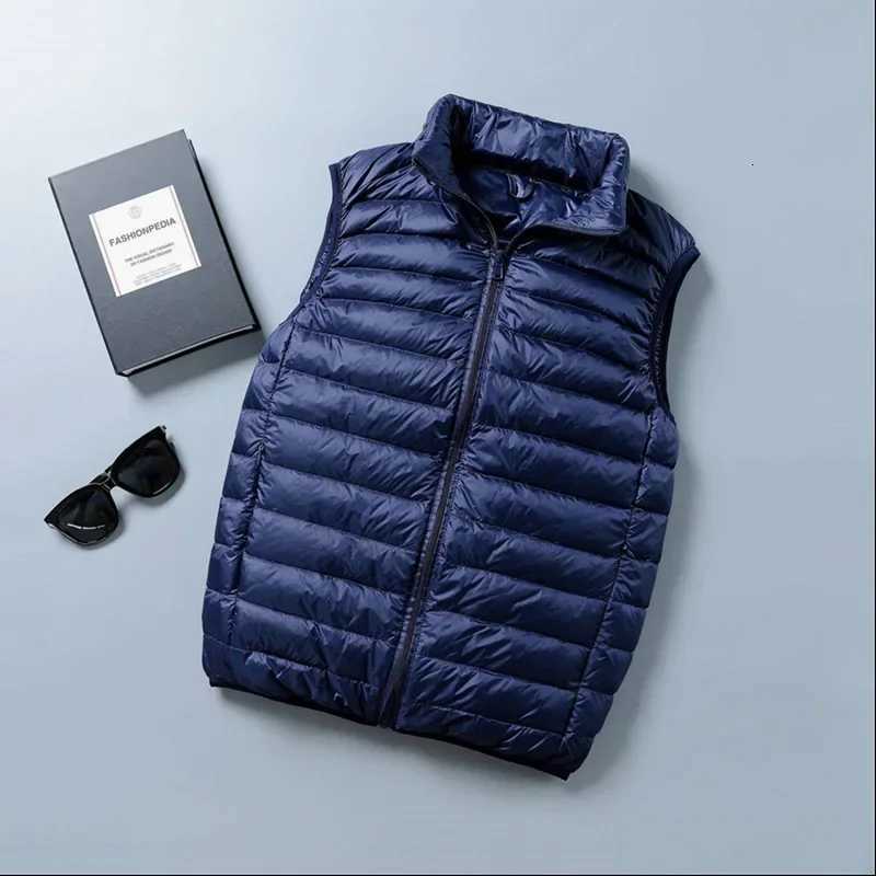 High Quality Man Duck Down Vest Coat Ultralight Sleeveless Windproof Waistcoat Portable Puffy Jackets for Men W250722