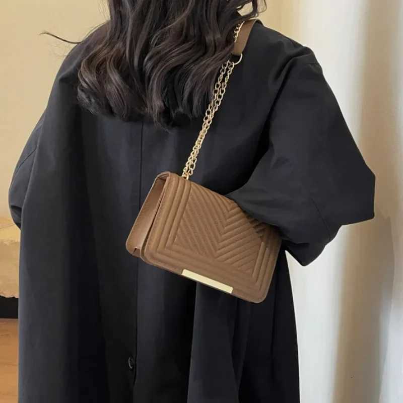 2024 Trend Designer Luxury Shoulder Crossbody Bags for Women Small Handbags Fem Pu Leather Sling Hand Messenger Bag Y250722