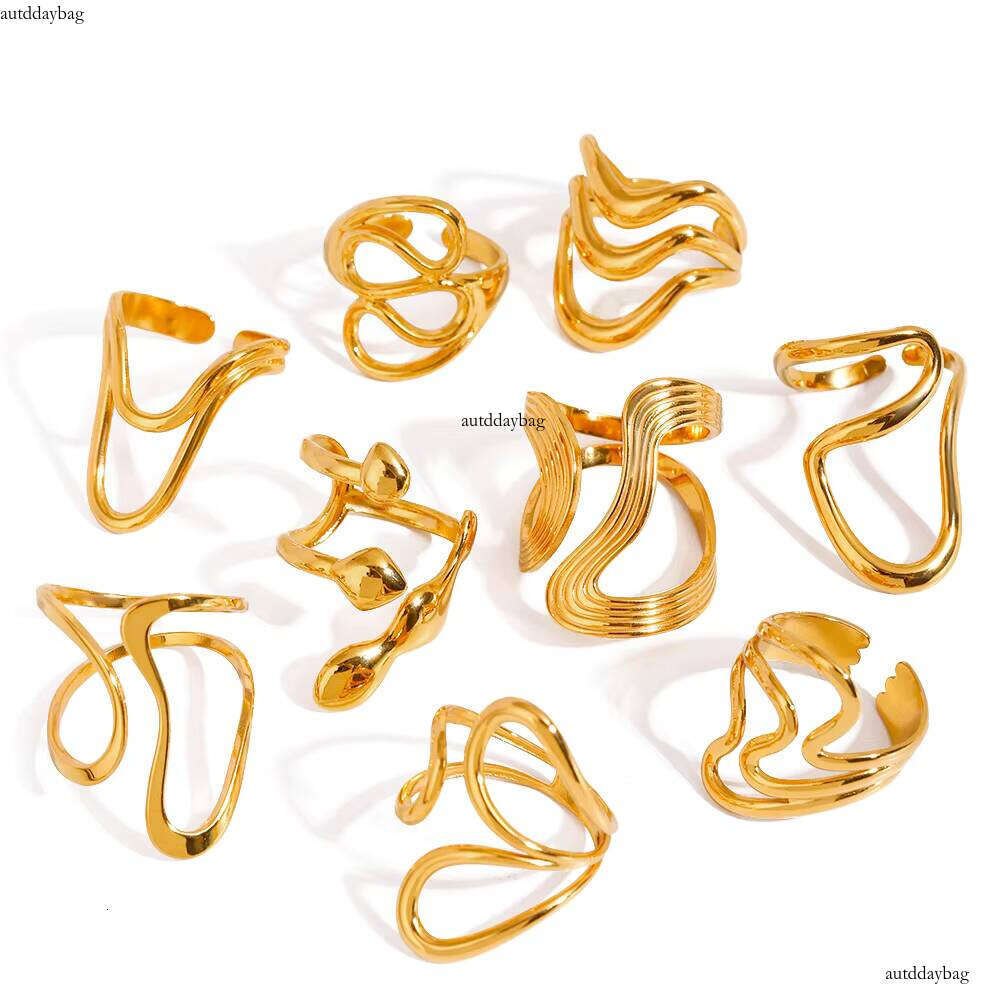PVD Gold Plated Stainless Steel Luxury Jewelry Smooth Linear Open Loop