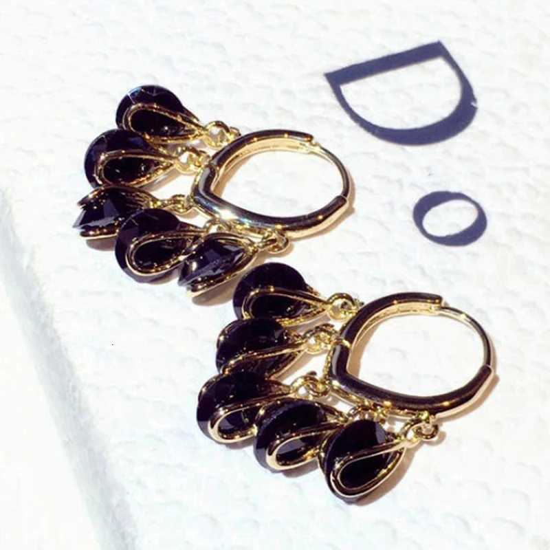NEW Fashion Tassels Exquisite Luxury Charm Earrings for Women Hoop Earrings Delicate Water Droplet Geometry Zircon Pendant Gift XJ250722