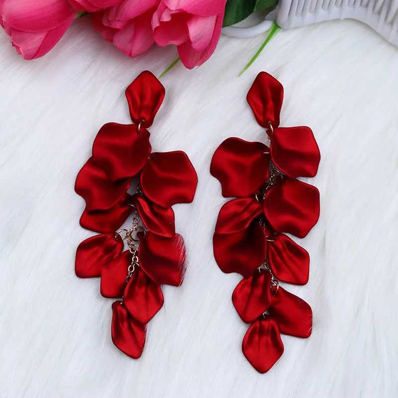 Flower Long Bohemian Drop Earrings for Women Rose Pink Petal Acrylic Tassel Hanging Earring Summer Fashion Jewelry Accessories XJ250722