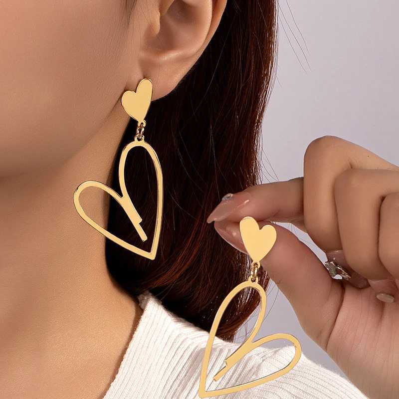 2024 New Trend Heart Pendants Womens Hanging Earrings Double-layer Heart Dangle Earrings Bohemian Ear Jewelry XJ250722