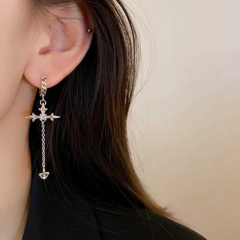 Personality Fashion Zircon Cross Tassel Hanging Earrings for Women Commuting Temperament Small Hoop Earring Party Jewelry GiftXJ250722