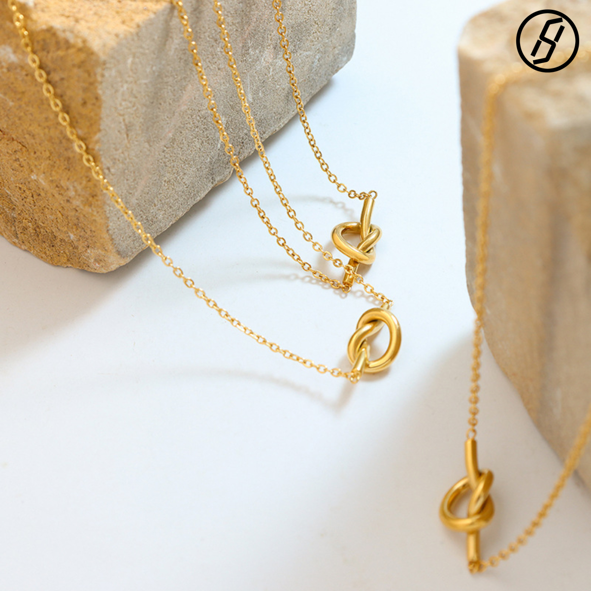 Korean Series Small Crowd Sweetheart Knot Heart Heart Pendant Tie Necklace Titanium Plated 18K Gold Popular Clavicle Chain Designer Jewelry Women Neck