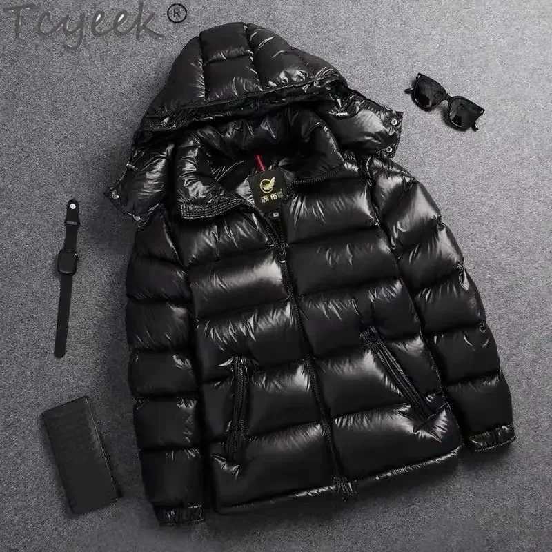2025 Mens Winter Down Jacket Men Clothes Short Bright Thick White Duck Down Coat Ladies Warm Hooded Outerwear Mens Jacket W250722
